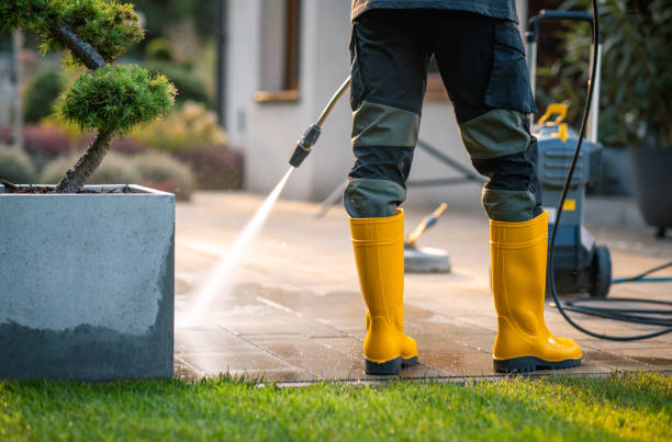 Best Deck Pressure Washing  in Upper Brookville, NY